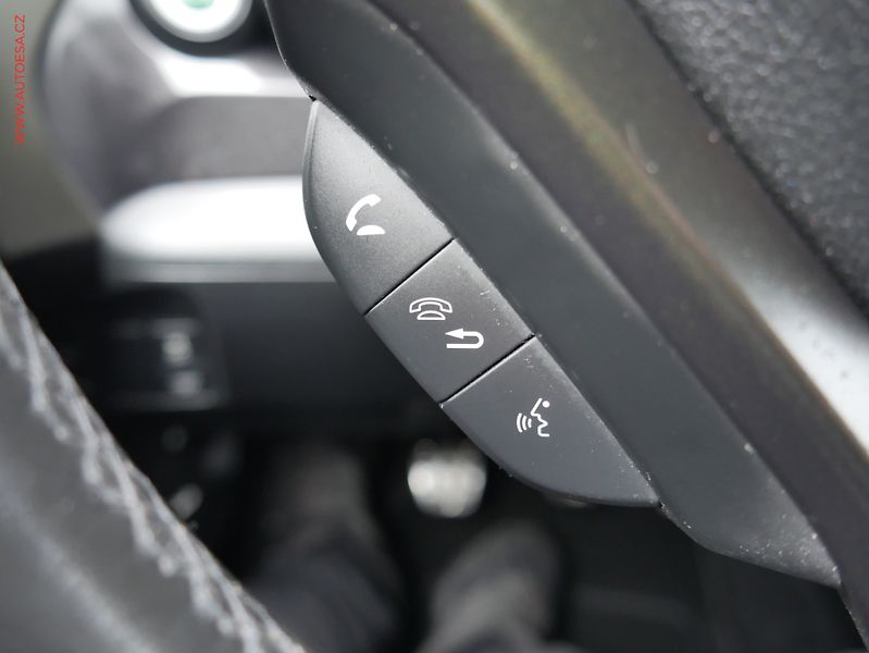 Honda Civic (2012) 2.2i-DTEC, ČR, Executive - fotka 14 z 24