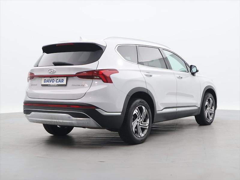 Hyundai Santa Fe 2,2 CRDi 142kW Style CZ DPH - fotka 7 z 36