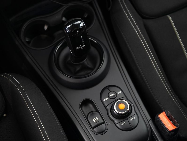 Mini Countryman Cooper S - fotka 15 z 22