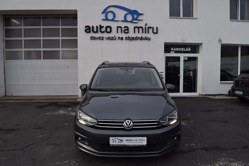 Volkswagen Touran (2017) 1.2TSI 81kw CLBMT 7MÍST TAŽNÉ - fotka 3 z 45