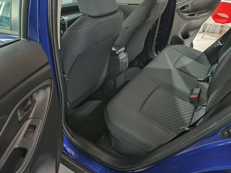 Toyota Yaris Cross (2025) 1.5 FHEV Limited Edition TOKYO - fotka 7 z 14
