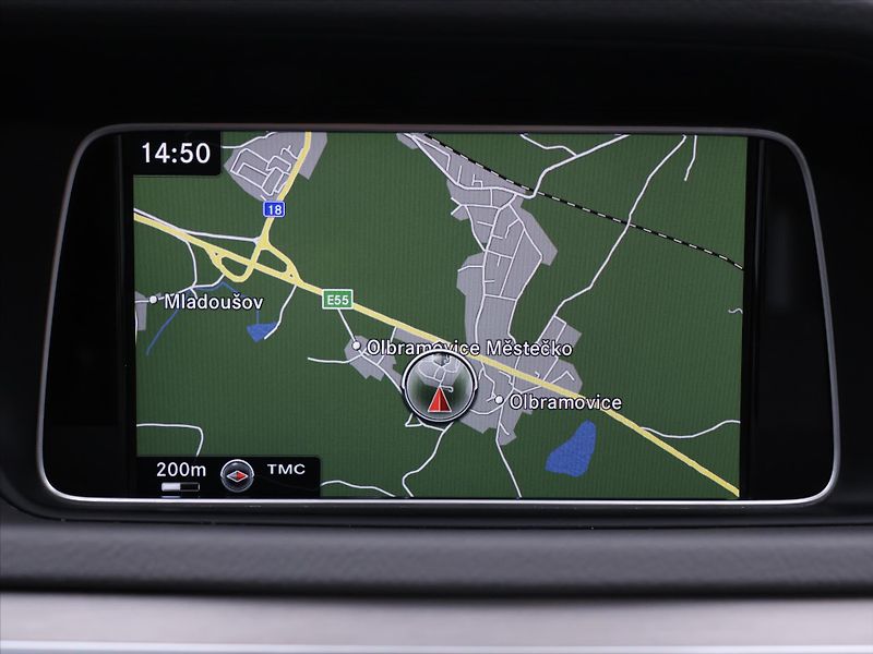 Mercedes-Benz Třídy E 3,5 E 400 Serv.kniha LED - fotka 23 z 37
