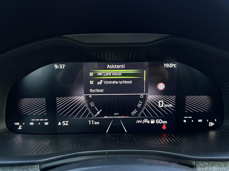 Škoda Kamiq 1.5TSi 150PS LED V.Cockpit Cli - fotka 20 z 42