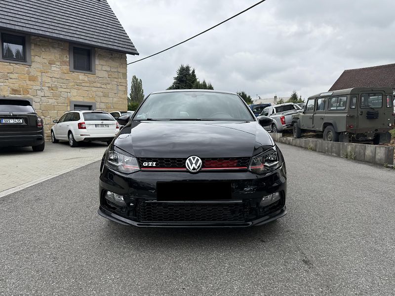 Volkswagen Polo V 1.8 GTI 141 kW - fotka 2 z 21