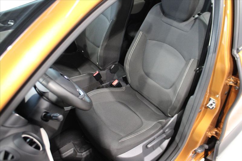 Renault Captur Experience TCe CZ/1.Maj/Fullse - fotka 9 z 22