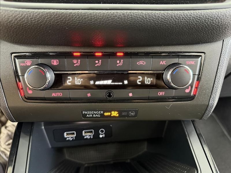 Seat Arona 1,0 i, FR Edition,tažné,temp. - fotka 20 z 34
