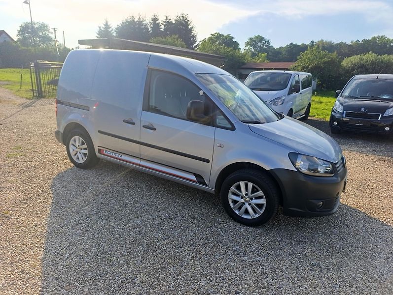 Volkswagen Caddy (2011) 1.6 TDi klima tažné 75kw - fotka 1 z 21
