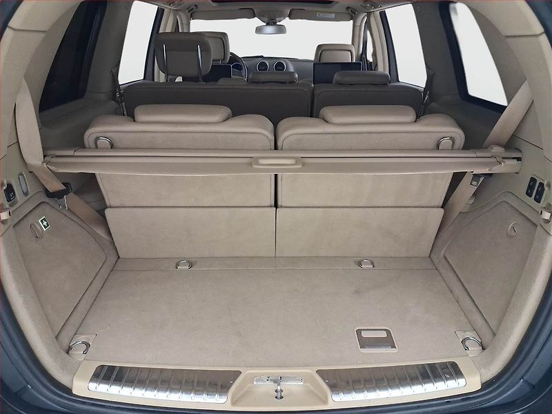 Mercedes-Benz GL (2007) 320 CDI, 4X4, Automat, 7 míst - fotka 16 z 24