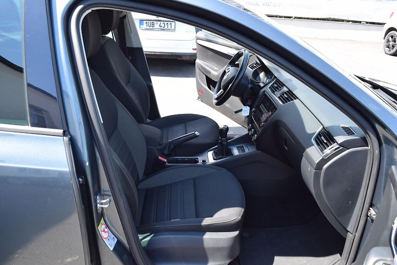 Škoda Octavia (2017) 1.4TSI 110kw AMBITION TAŽ NAVI - fotka 34 z 50