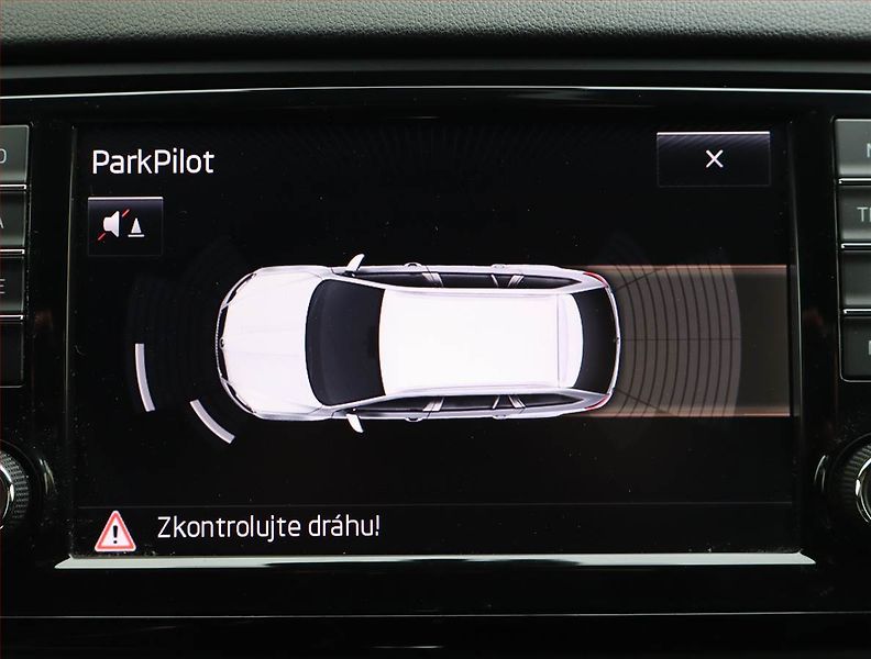 Škoda Octavia (2015) RS 2.0 TDI, Automat, Kůže - fotka 19 z 19