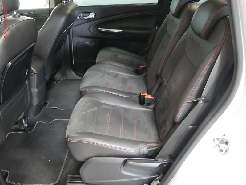 Ford S-MAX (2013) 2.2 TDCi, Titanium S, AT - fotka 10 z 24