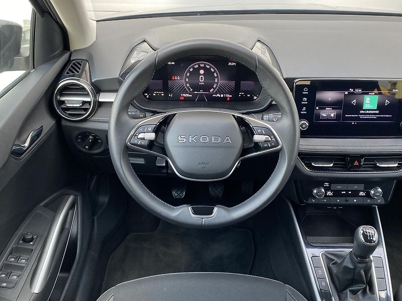 Škoda Fabia 1,0 TSI 85 kW Selection - fotka 8 z 26