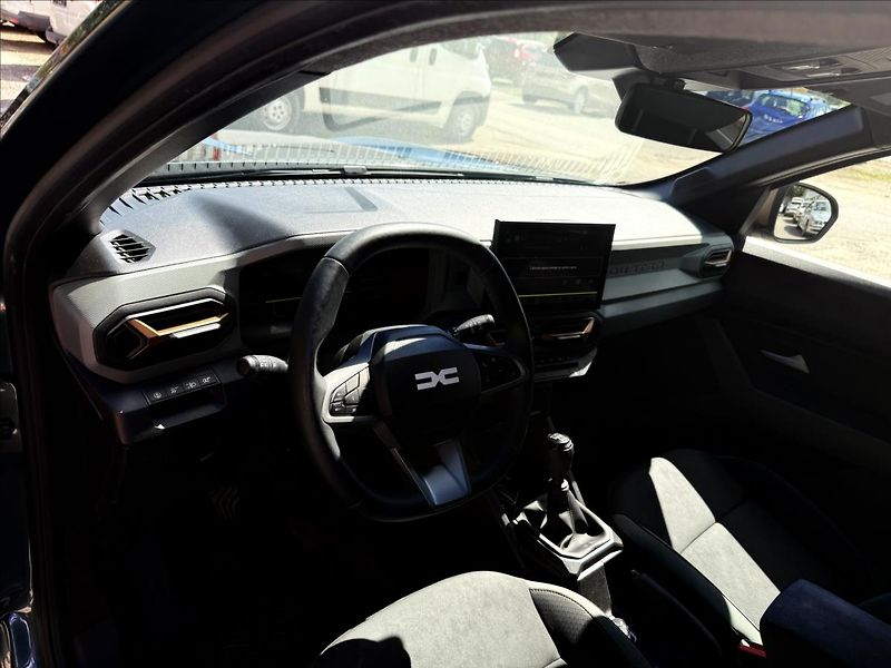 Dacia Duster 1,2 TCe POŠKOZENÁ LEVÁ STRANA - fotka 14 z 33