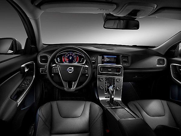 Volvo S60.