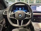 BMW Řada 3 320d xDrive Touring M-Sport - náhled 12