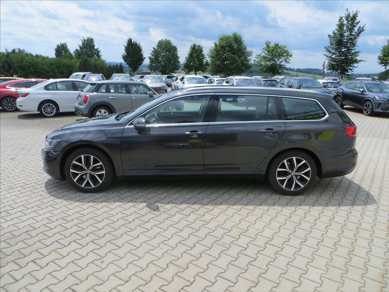 Volkswagen Passat 1,5 TSI 110kW Business ČR - fotka 4 z 27