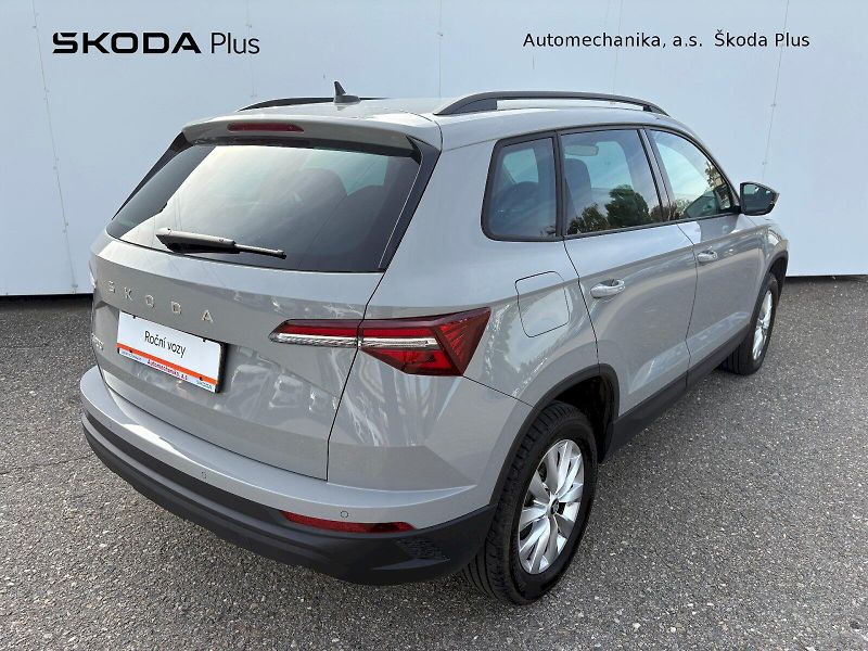 Škoda Karoq (2025) DSG 2.0 TDI / 110kW / SELECTIO - fotka 2 z 24