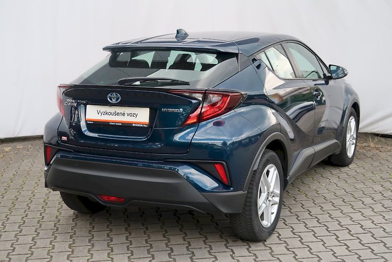 Toyota C-HR (2023) Comfort Business 1,8  Hybrid e - fotka 2 z 27