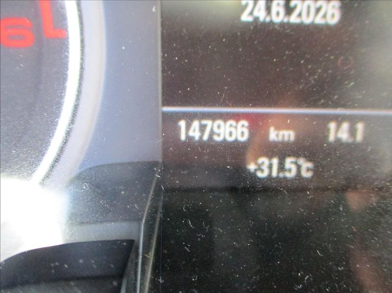 Audi A4 Avant 2,0 TDI, quattro, servis - fotka 20 z 45