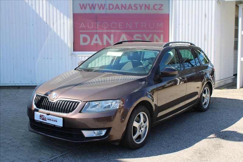 Škoda Octavia 1,6 TDi Amb. nez.topení, kessy - fotka 1 z 4