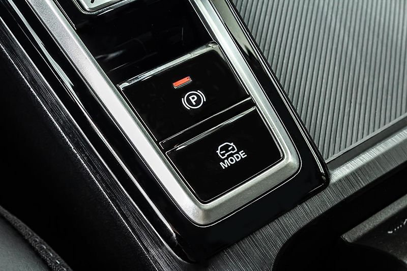 MG ZS (2026) 1,5 HEV  Exclusive - fotka 18 z 20
