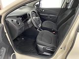 Renault Captur 1.2 TCe ČR 1.MAJ.NAVI  - náhled 18