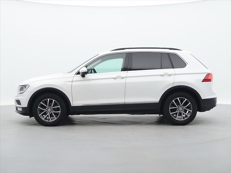Volkswagen Tiguan 2,0 TDI Comfortline ACC Serv.k - fotka 4 z 29