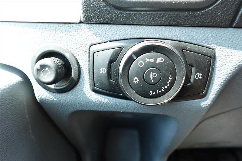 Ford Transit 2,0 TDCi  L2H2 9MÍST BUS KLIMA - fotka 22 z 29
