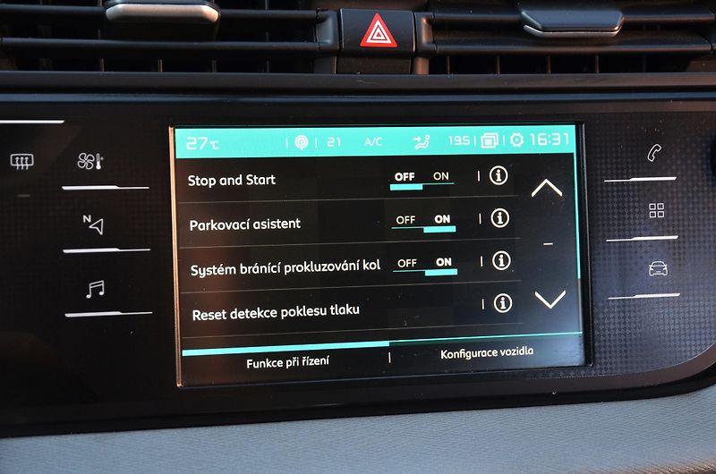 Citroën Grand C4 SpaceTourer (2020) 1.5 HDi 96kW AUTOMAT / 7 MÍST - fotka 30 z 37