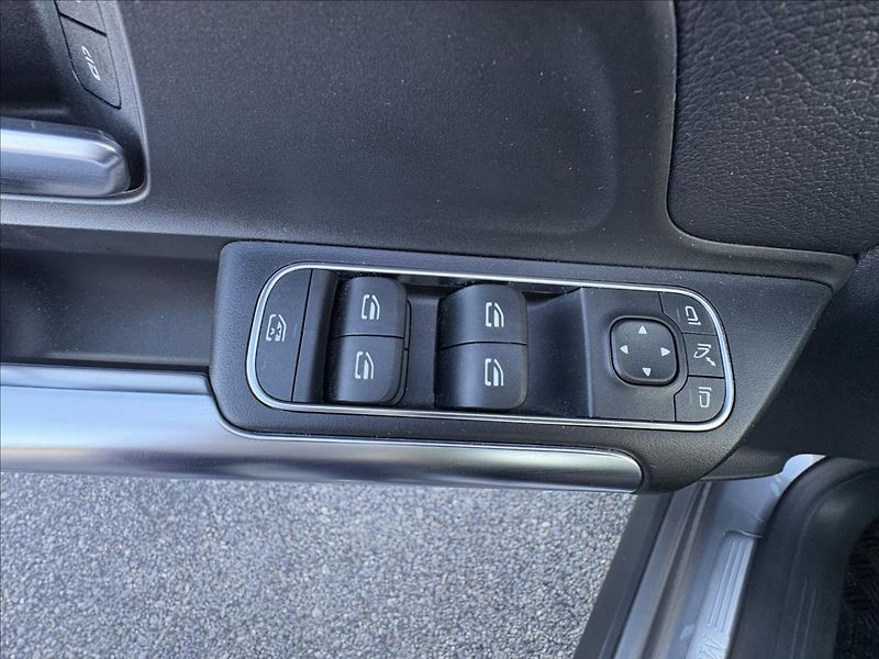 Mercedes-Benz GLA 2,0 2.0d AT,Full Led,Nav,Výhře - fotka 4 z 35