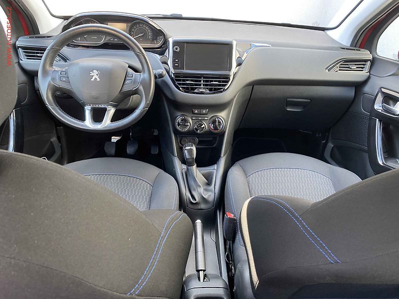 Peugeot 208 (2019) 1.2PT, Signature, AC, park - fotka 8 z 18