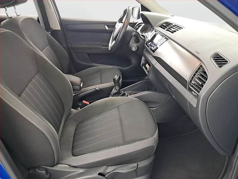Škoda Fabia (2019) Style 1.0 TSI, Tempomat - fotka 9 z 16