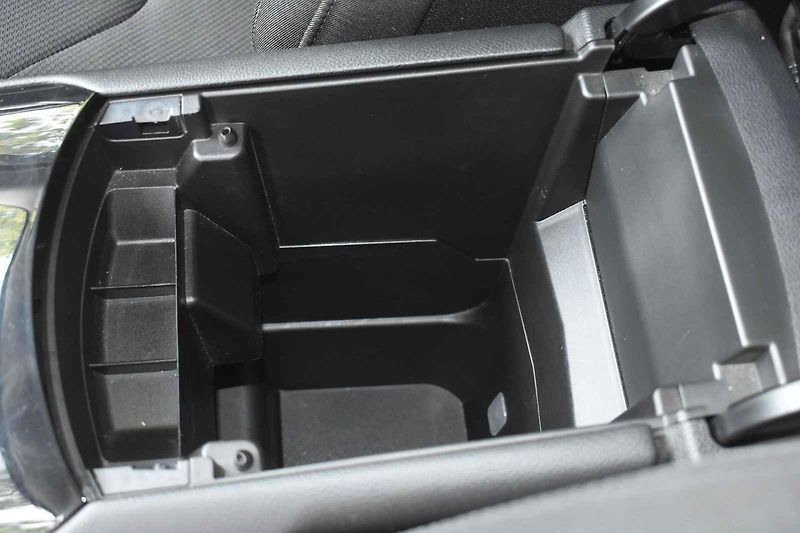 Ford S-Max druhé generace může sloužit větším rodinám ještě hodně dlouho.