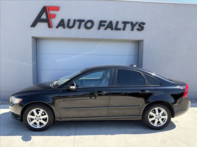 Volvo S40 2,0 i 107 KW MANUAL CZ - fotka 5 z 23