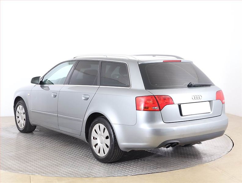 Audi A4 (2005) 2.0 TDI, Automat, Xenony - fotka 4 z 15