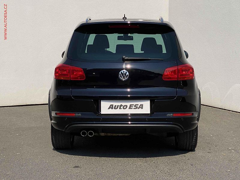 Volkswagen Tiguan (2013) 2.0 TSi 4x4 R-line, Sport - fotka 5 z 17