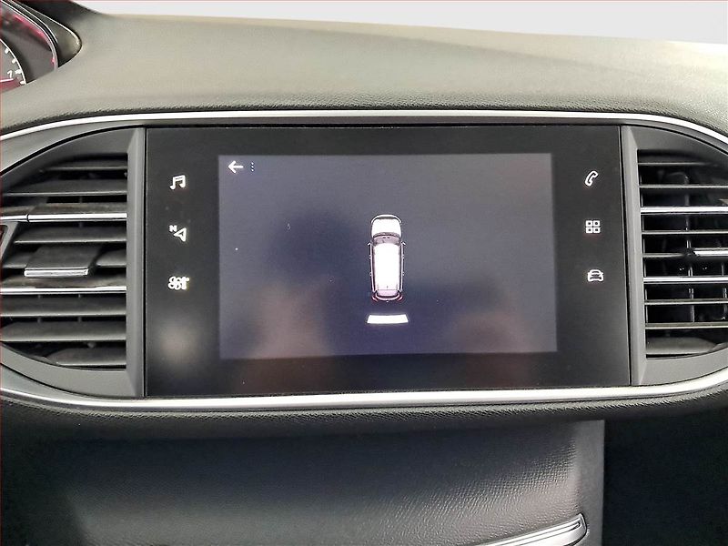 Peugeot 308 (2019) 1.5 BlueHDi, Automat - fotka 18 z 18
