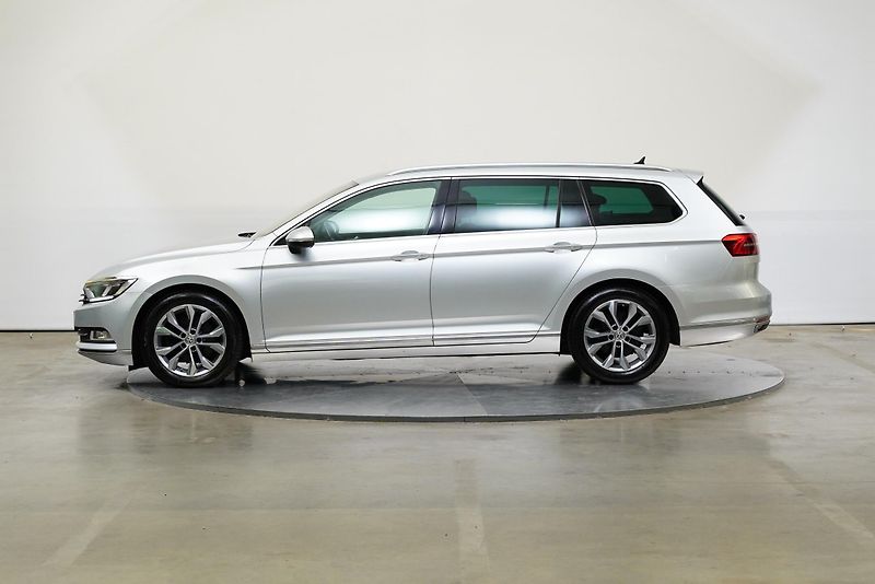 Volkswagen Passat - fotka 3 z 28