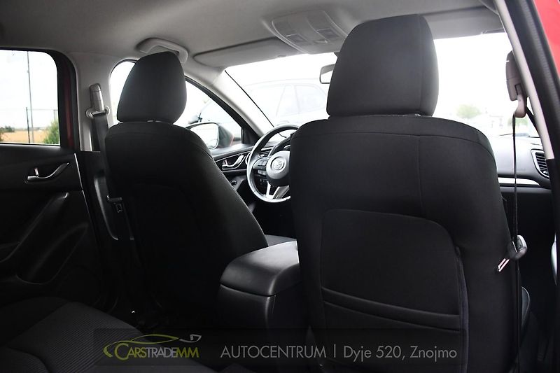 Mazda 3 2,0 SkyActiv 2xkola - fotka 18 z 49