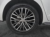 Volkswagen Touran (2021) R-Line 2.0 TDI, Automat - náhled 15