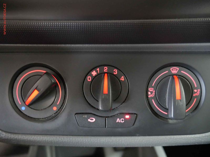 Seat Ibiza (2009) 1.2i, 1.maj,ČR, servis.kniha - fotka 15 z 15