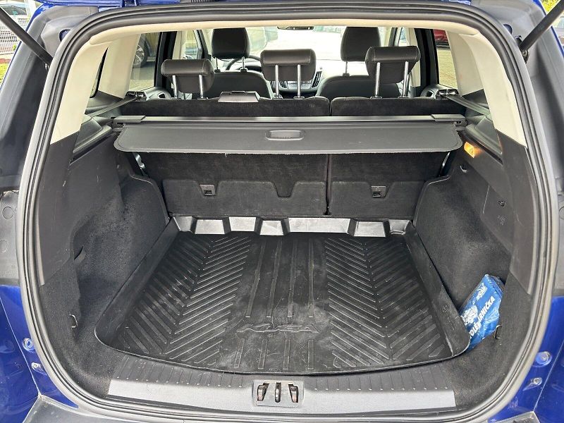 Ford Kuga (2017) Titanium 2.0 TDCi AWD - fotka 22 z 27