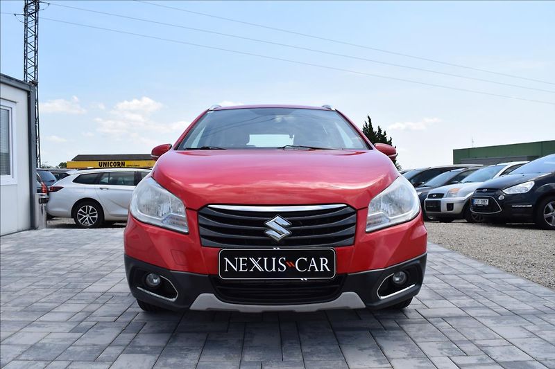 Suzuki SX4 S-Cross 1,6 D 88KW NOVÁ STK TAŽNÉ 4X4 - fotka 2 z 49