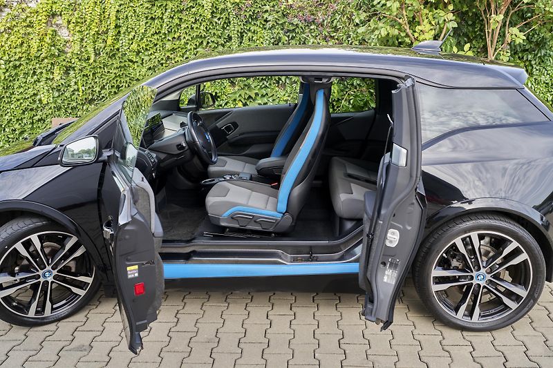 BMW i3 (2020) Elektro - fotka 6 z 26
