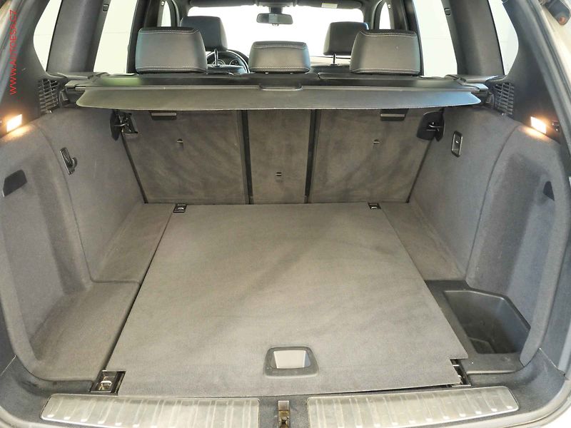 BMW X3 (2012) 3.0d xDrive 30d, ČR, AT - fotka 7 z 27