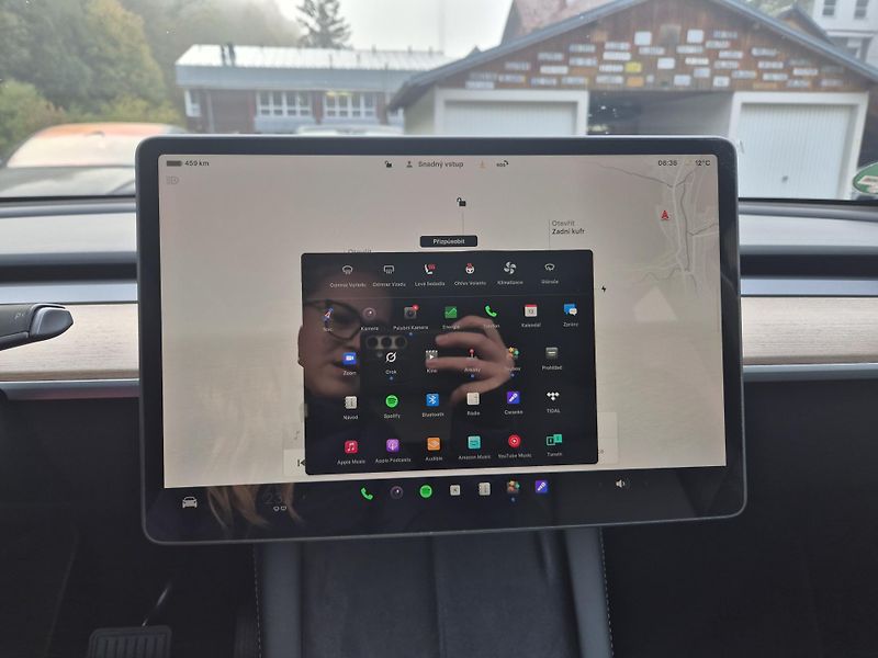 Tesla Model Y LONG RANGE DUAL MOTOR TZ 93,6% - fotka 33 z 48