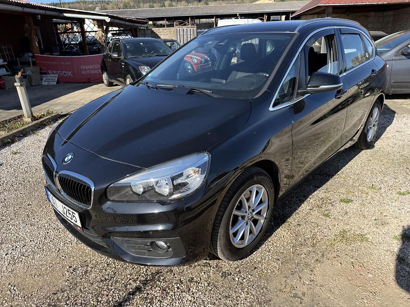BMW Řada 2 (2015) 1.5 100kw spotřeba 4.9L2 - fotka 14 z 49
