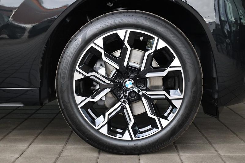 BMW X3 xDrive 40d - fotka 7 z 18