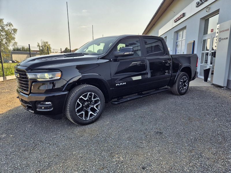 Dodge RAM (2025) 1500 Laramie Sport 3.0l - fotografie inzerátu