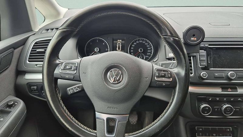 Volkswagen Sharan 2.0TDI 103kW MT6 - fotka 19 z 49